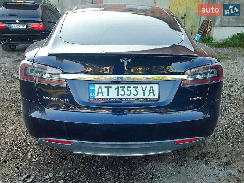 Лифтбек Tesla Model S 2014 в Ивано-Франковске