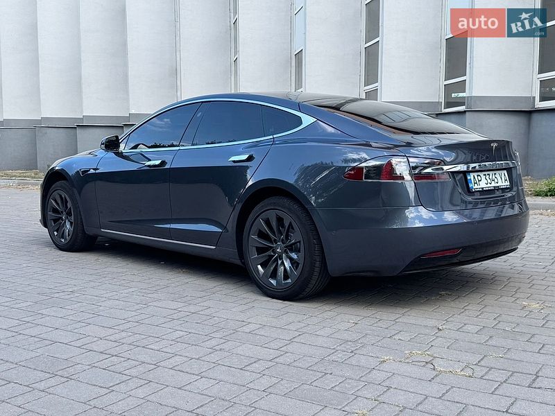 Ліфтбек Tesla Model S 2020 в Дніпрі