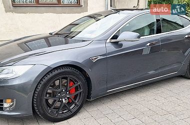 Лифтбек Tesla Model S 2015 в Тернополе