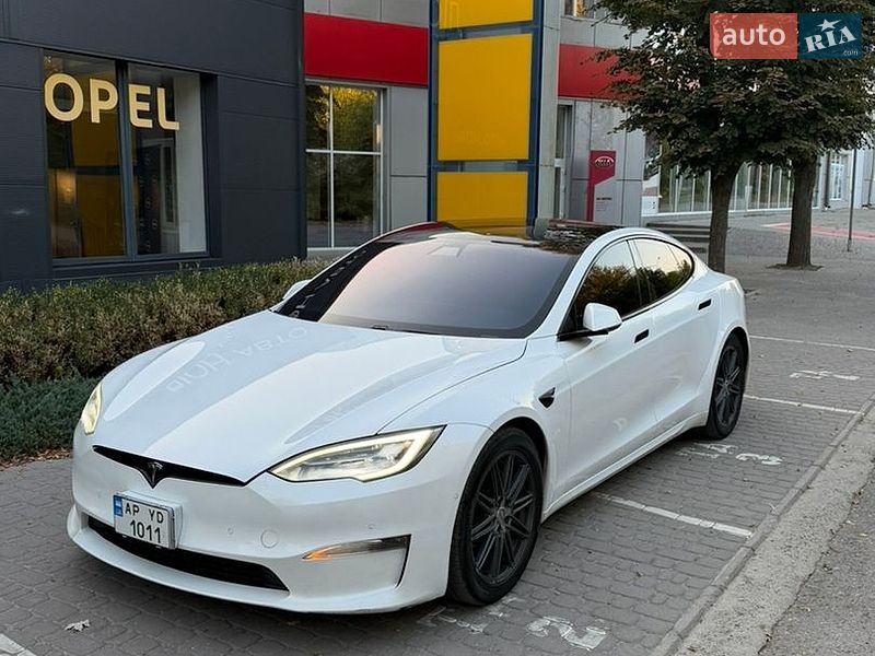 Ліфтбек Tesla Model S 2021 в Дніпрі фото 2 Ліфтбек Tesla Model S 2021 в Дніпрі