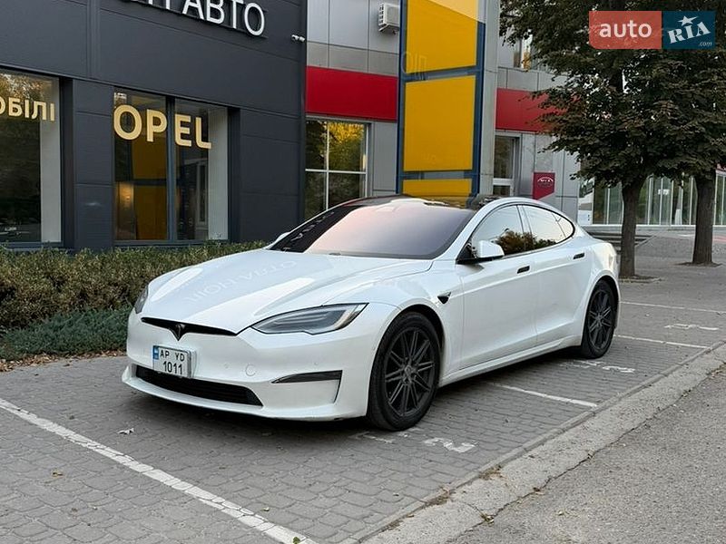 Ліфтбек Tesla Model S 2021 в Дніпрі фото 13 Ліфтбек Tesla Model S 2021 в Дніпрі