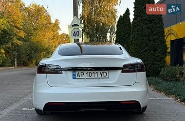 Ліфтбек Tesla Model S 2021 в Дніпрі фото 22 Ліфтбек Tesla Model S 2021 в Дніпрі