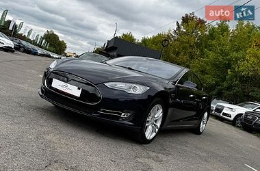 Лифтбек Tesla Model S 2013 в Луцке