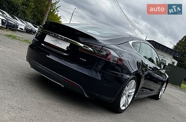 Лифтбек Tesla Model S 2013 в Луцке