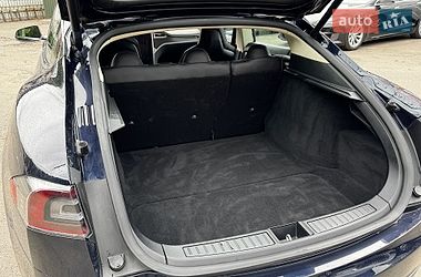Лифтбек Tesla Model S 2013 в Луцке