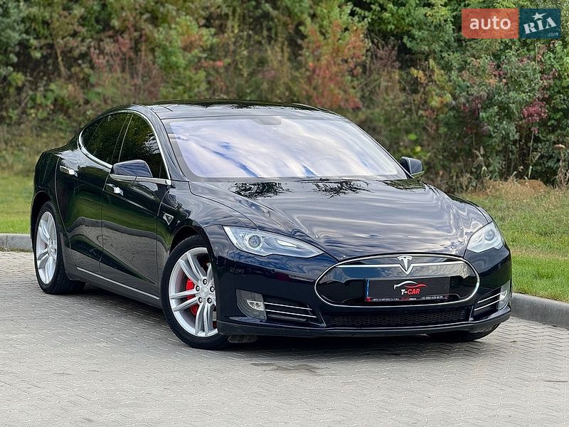 Лифтбек Tesla Model S 2013 в Тернополе фото Лифтбек Tesla Model S 2013 в Тернополе