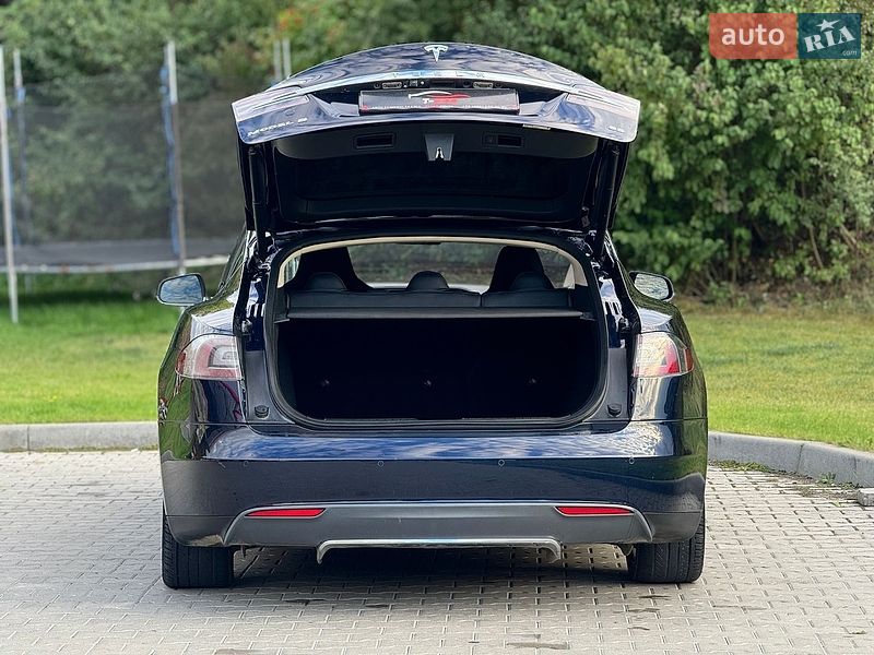 Лифтбек Tesla Model S 2013 в Тернополе фото 7 Лифтбек Tesla Model S 2013 в Тернополе