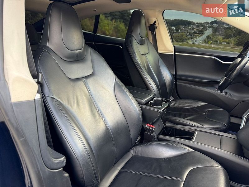 Лифтбек Tesla Model S 2013 в Тернополе фото 28 Лифтбек Tesla Model S 2013 в Тернополе