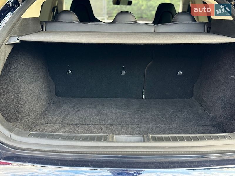 Лифтбек Tesla Model S 2013 в Тернополе фото 34 Лифтбек Tesla Model S 2013 в Тернополе