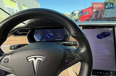 Лифтбек Tesla Model S 2018 в Виннице