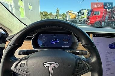 Лифтбек Tesla Model S 2018 в Виннице