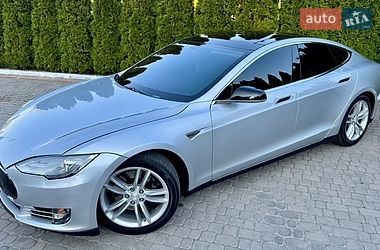 Лифтбек Tesla Model S 2013 в Трускавце