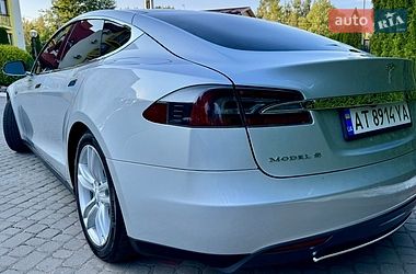 Лифтбек Tesla Model S 2013 в Трускавце