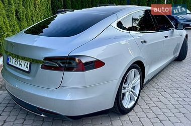 Лифтбек Tesla Model S 2013 в Трускавце
