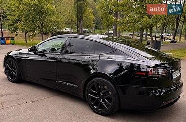 Лифтбек Tesla Model S 2022 в Киеве