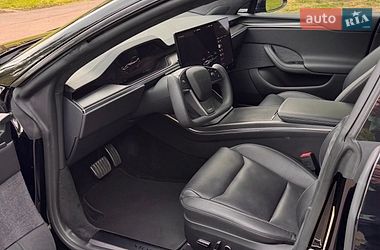 Лифтбек Tesla Model S 2022 в Киеве
