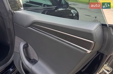 Лифтбек Tesla Model S 2022 в Киеве