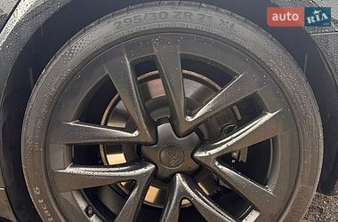 Лифтбек Tesla Model S 2022 в Киеве