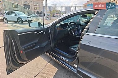 Лифтбек Tesla Model S 2018 в Харькове фото 19 Лифтбек Tesla Model S 2018 в Харькове