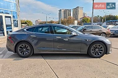 Лифтбек Tesla Model S 2018 в Харькове фото 12 Лифтбек Tesla Model S 2018 в Харькове