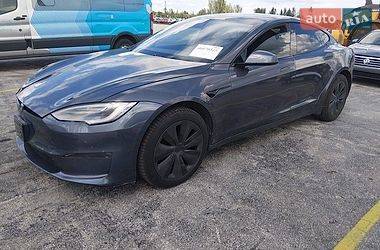 Tesla Model S 2020
