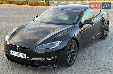Ліфтбек Tesla Model S 2021 в Стрию