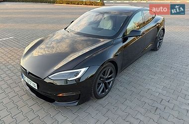 Ліфтбек Tesla Model S 2021 в Стрию