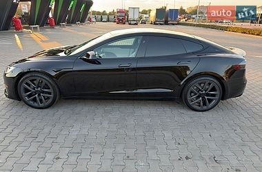 Ліфтбек Tesla Model S 2021 в Стрию