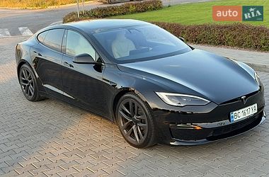 Ліфтбек Tesla Model S 2021 в Стрию