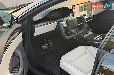 Ліфтбек Tesla Model S 2021 в Стрию