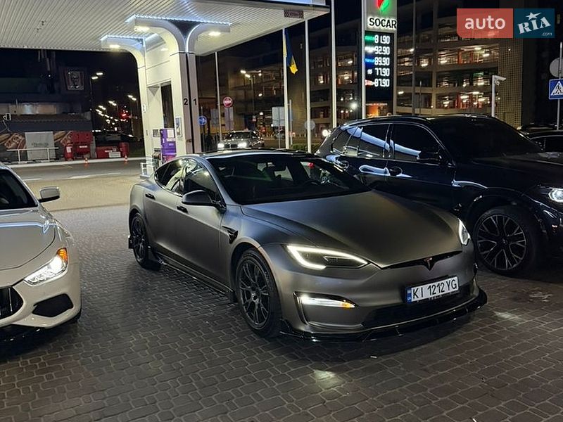 Tesla Model S 2023
