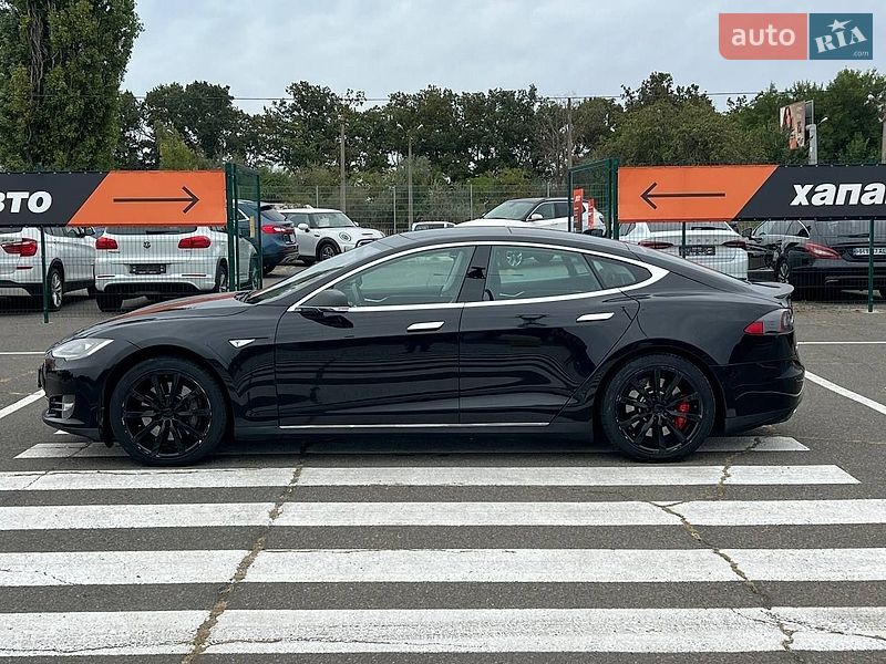 Ліфтбек Tesla Model S 2014 в Одесі