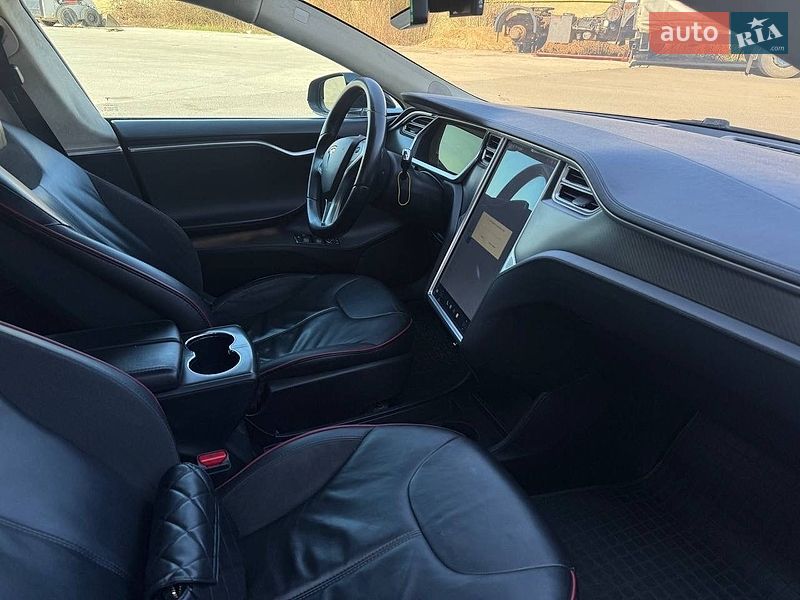 Лифтбек Tesla Model S 2013 в Виннице фото 13 Лифтбек Tesla Model S 2013 в Виннице