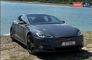 Ліфтбек Tesla Model S 2016 в Вінниці