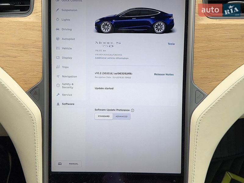 Ліфтбек Tesla Model S 2018 в Києві