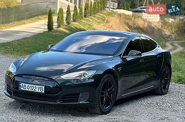 Лифтбек Tesla Model S 2013 в Виннице