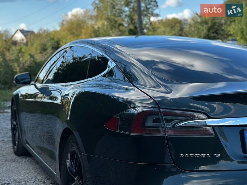 Лифтбек Tesla Model S 2013 в Виннице фото 12 Лифтбек Tesla Model S 2013 в Виннице