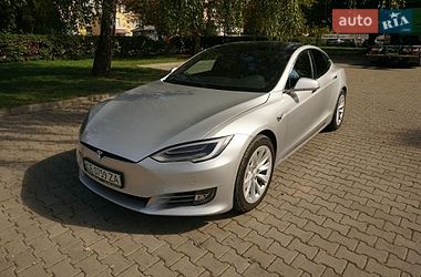 tesla model-s 2018 в Чернівці від про продавця Viktor tesla model-s 2018 в Чернівці від професійного продавця Viktor
