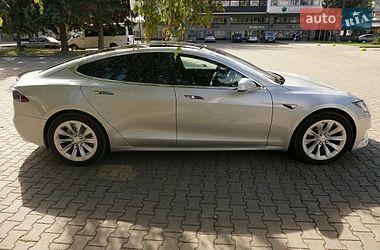 Лифтбек Tesla Model S 2018 в Черновцах фото 5 Лифтбек Tesla Model S 2018 в Черновцах