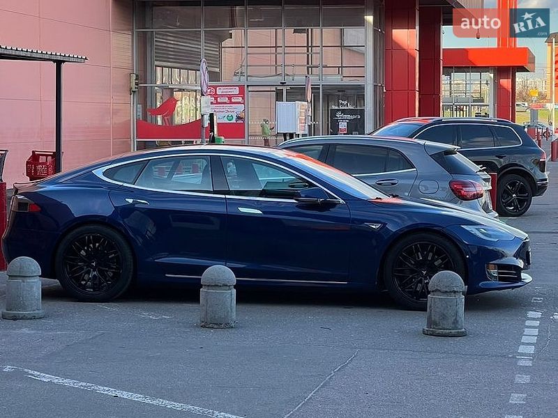 Ліфтбек Tesla Model S 2016 в Софіївській Борщагівці фото 3 Ліфтбек Tesla Model S 2016 в Софіївській Борщагівці