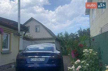 Ліфтбек Tesla Model S 2016 в Софіївській Борщагівці фото 17 Ліфтбек Tesla Model S 2016 в Софіївській Борщагівці