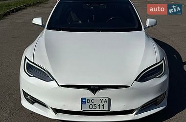 Лифтбек Tesla Model S 2020 в Львове