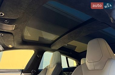 Ліфтбек Tesla Model S 2015 в Рівному