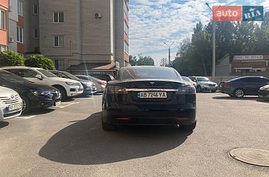 Лифтбек Tesla Model S 2016 в Виннице