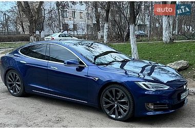 Ліфтбек Tesla Model S 2019 в Білгороді-Дністровському Ліфтбек Tesla Model S 2019 в Білгороді-Дністровському