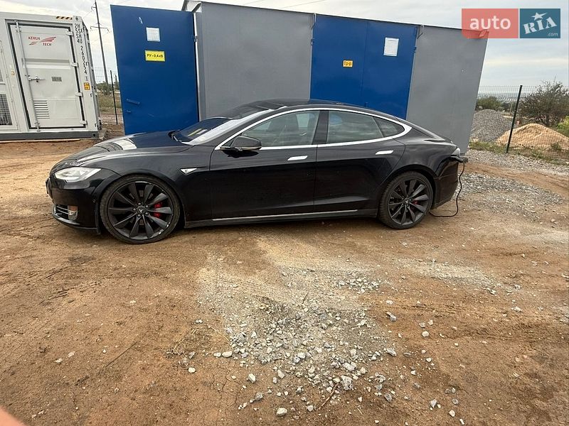 Ліфтбек Tesla Model S 2015 в Миколаєві фото 2 Ліфтбек Tesla Model S 2015 в Миколаєві