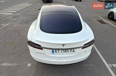 Ліфтбек Tesla Model S 2017 в Івано-Франківську