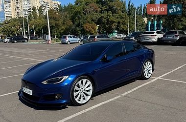 Лифтбек Tesla Model S 2017 в Одессе