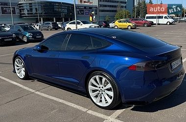 Лифтбек Tesla Model S 2017 в Одессе