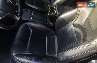 Ліфтбек Tesla Model S 2016 в Києві